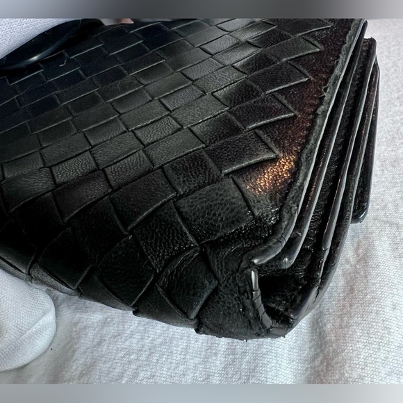 Bottega Veneta Intrecciato Lambskin Long Wallet, Authentic, Pre-Loved - Picture 4 of 14